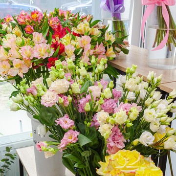 Магазин цветов Viktoria’S FlowerS фото 1