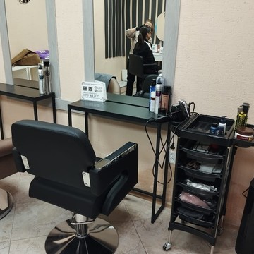 Студия парикмахерских услуг, колористики и бровей ЖасЛи фото 1