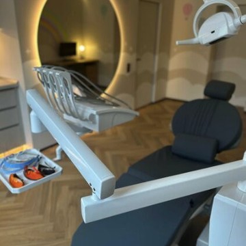 Стоматологическая клиника КарДента фото 1