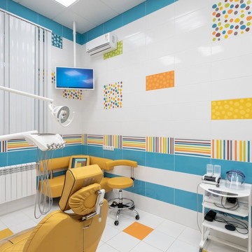 Семейная стоматологическая клиника на улице Аношкина фото 3