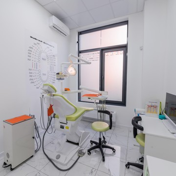 Стоматология Zizi Dent фото 1
