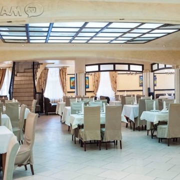 Анит на улице Радио фото 2