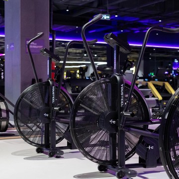 Фитнес-клуб DDX Fitness на проспекте Революции фото 2