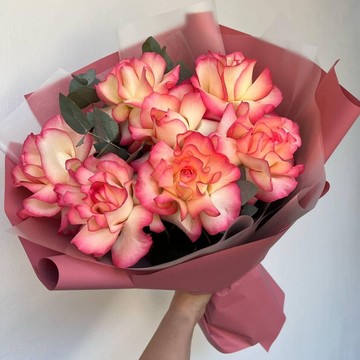 Цветочный киоск Белый лебедь в Долгопрудном фото 1