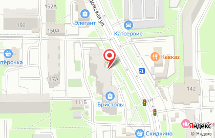 Магазин у дома Красное & Белое на карте