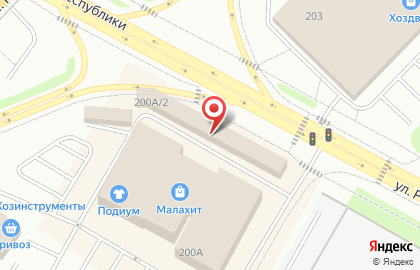 Милана на улице Республики на карте