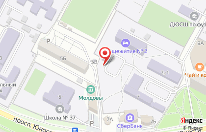 Автостоянка на проспекте Юности, 7д на карте