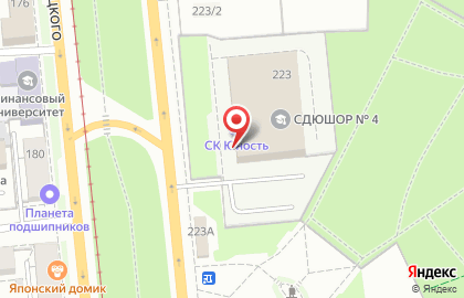 Детский футбольный клуб Смена на улице Богдана Хмельницкого на карте