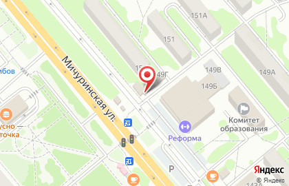 Киоск быстрого питания Робин Сдобин на Мичуринской улице на карте