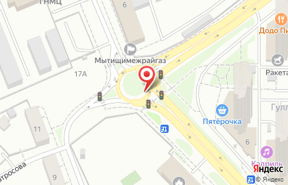 Кадриль на улице Комарова на карте