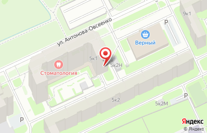 Продовольственный магазин на ул. Антонова-Овсеенко, 5 к1 на карте