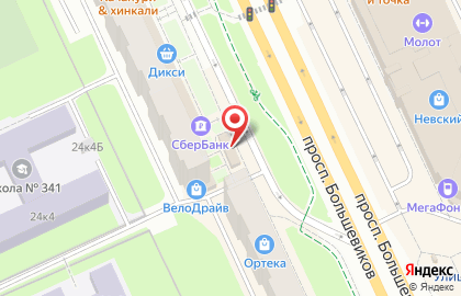 Магазин одежды Outlet на карте