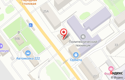 Йола-маркет на улице Строителей на карте