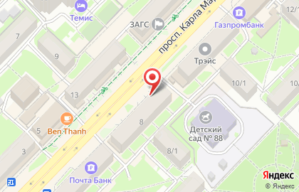 Подиум на улице Карла Маркса на карте