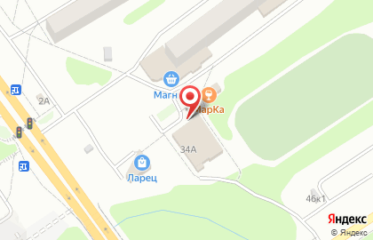 Торговая компания на Коммунистической улице на карте