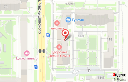 Здоровые дети и семья на карте