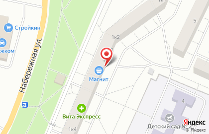 Магазин женской одежды на Набережной (Кировский район), 1 к3 на карте