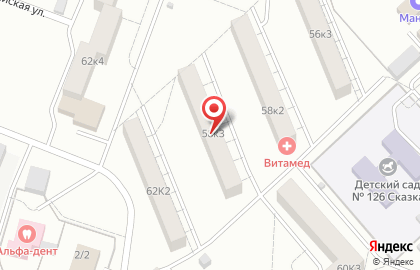 Во дворе на улице Аллея Труда на карте