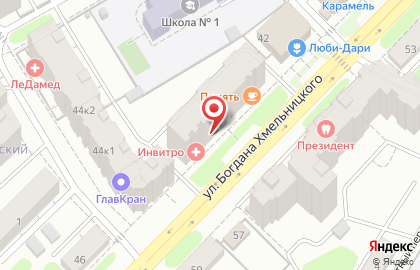 Текстильный ряд на улице Богдана Хмельницкого на карте