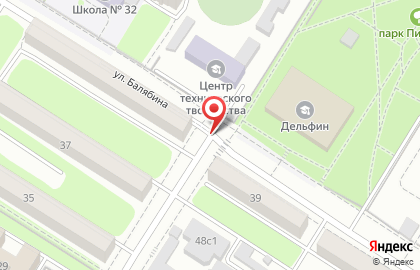 Крепыж на улице Курнатовского на карте