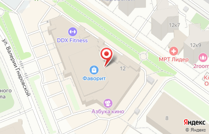 Салон косметики и парфюмерии Л`Этуаль в ТЦ Фаворит на карте