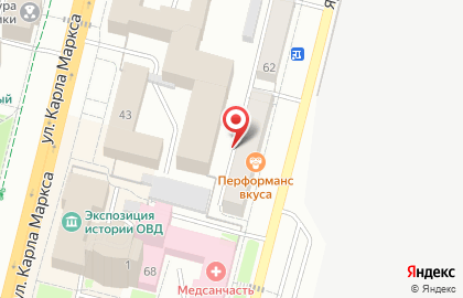 Семья на Ярославской улице на карте