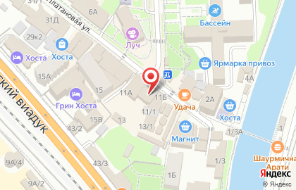 Отвёртка на Платановой улице на карте