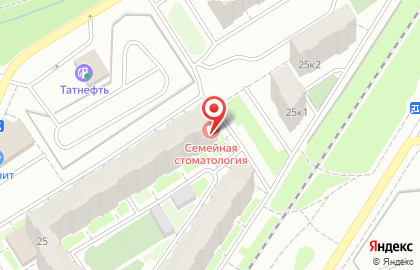 Стоматологическая клиника Семейная на улице Хромова на карте