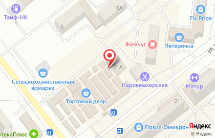 Магазин обоев Вернисаж на улице Комарова на карте