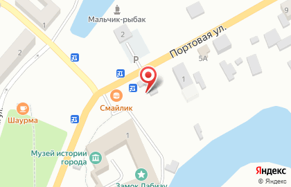 Продуктовый магазин Ксюша на Портовой улице на карте