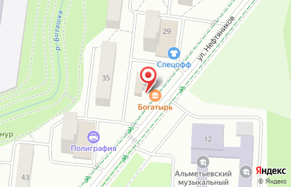 Торговый дом Спутник на улице Нефтяников на карте