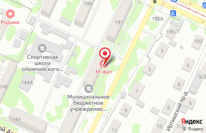 Магазин Товары у дома на улице Советской Армии на карте