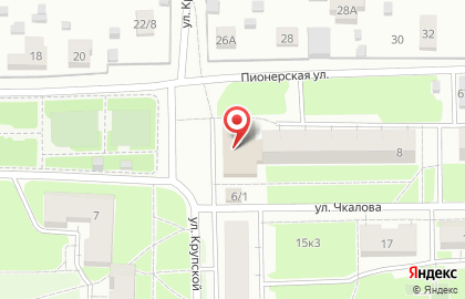 Магазин у дома Бристоль на улице Чкалова на карте