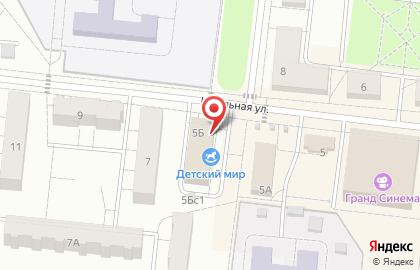 Магазин детских товаров Детский мир на Школьной улице на карте