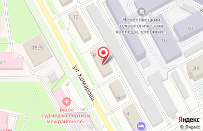 Прямоугольные памятники на улице Комарова на карте