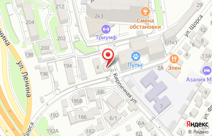 Магазин разливного пива Три пескаря на Кирпичной улице на карте