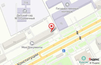 Супермаркет Метрополис на улице Конституции, 73 на карте