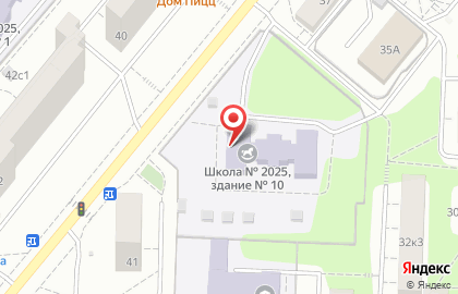 Школа №2025 с дошкольным отделением на Большой Очаковской улице, 39 к 1 на карте