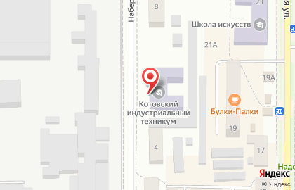Котовский индустриальный техникум на Набережной улице на карте