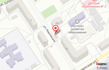 Белый Лебедь на улице Революции на карте