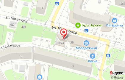 Магазин Великолукский мясокомбинат на улице Новаторов на карте