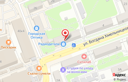 Сеть ювелирных салонов Топаз на улице Б.Хмельницкого на карте