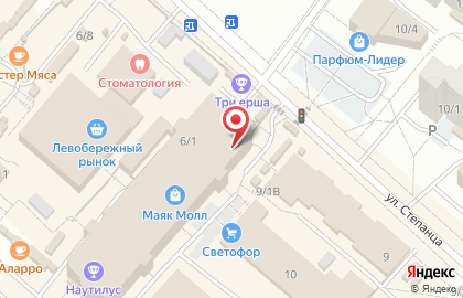 Магазин постоянных распродаж Галамарт на проспекте Комарова на карте