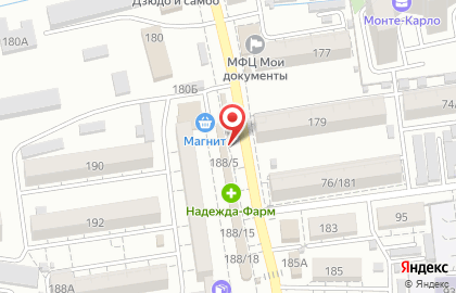 Магазин товаров для праздничного оформления на улице Луначарского на карте