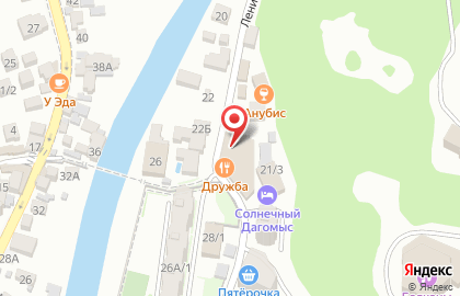 Дружба на улице Ленинградской на карте