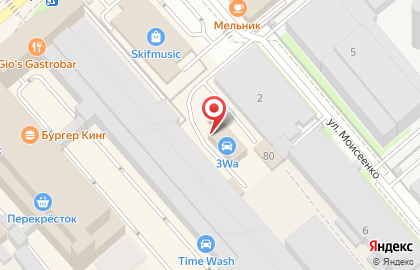 Автосалон Центральный в Москве на карте