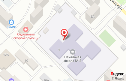 Излучинская общеобразовательная начальная школа в переулке Строителей на карте