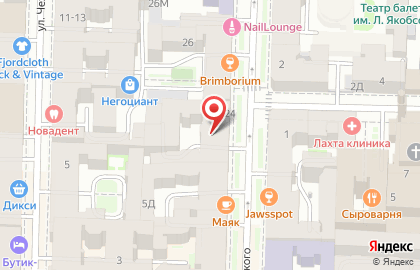 Магазин обуви и сумок Обувь Фаворит на улице Маяковского на карте