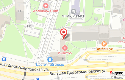 Федеральная сеть салонов красоты ЦирюльникЪ на метро Киевская на карте