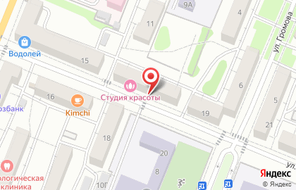 Магазин овощей и фруктов на улице Дзержинского на карте
